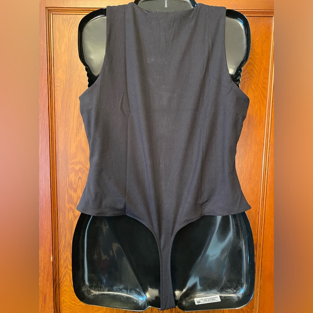 SOLD NWT house of Harlow ribbed bodysuit - Picture 7 of 8